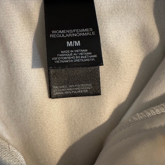 The North Face TNF Apex jacket. Cream colour. Size M. - Picture 6 of 6